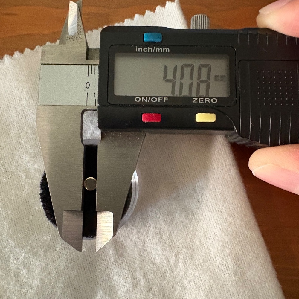 Automic Gold 4mm Medium Circle Earrings, 14k Yellow Gold - Picture 7 of 9